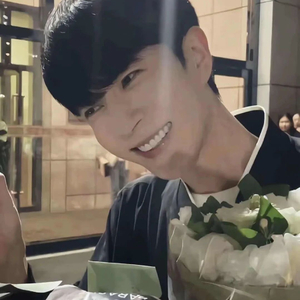 允许一些人的青春是安静的