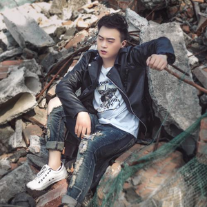 情人节的孤单 (伴奏)