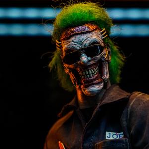 Villain (feat. Puray)