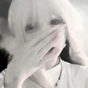 我们的世界只有彼此