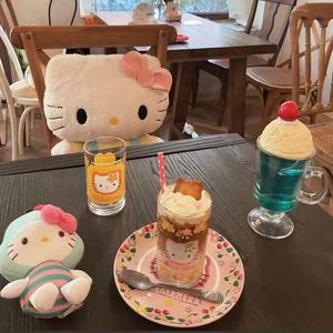 心事空流转思念渐渐倾斜