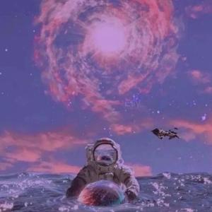 太空站（by HYPER MUDIC）