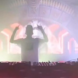 酒吧混音舞曲嗨翻全场