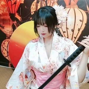山鸡舞挑战。