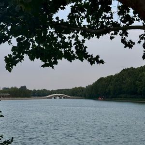 奋斗路上的破茧之歌