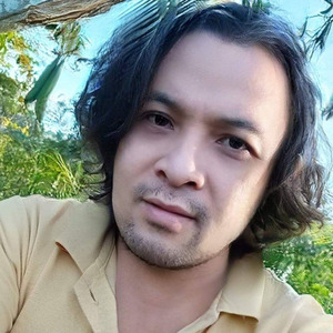 Piring Terbang di Malam Minggu