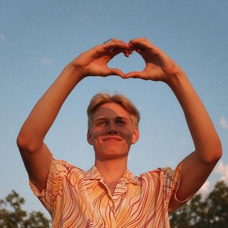 心动阻击 | 手捧浪漫去见你