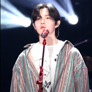 Leave The Door Open (Live)