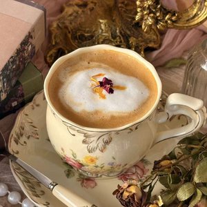 Только вспоминаю, но не связываюсь.