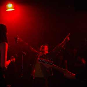 Chudý A Osamělý Jedinec (Live)