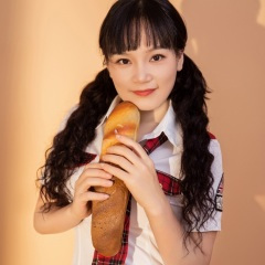 笑容替眼泪说谎