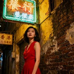 徘徊在起风的午夜 谁的叹息飘在风间