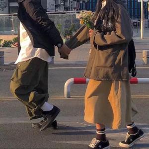 一边打麻将一边写情歌