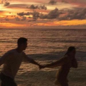 想陪你看日落和星星