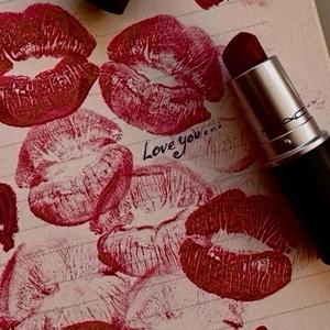 lipstick