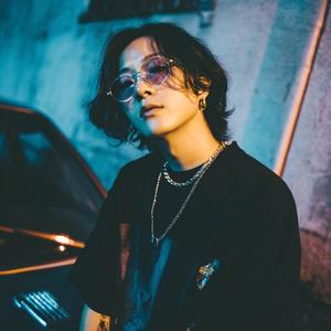 光のほうへ(To the Light)