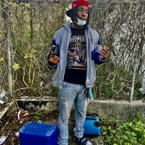 Enrgy (feat. Buggz Beezzy & Yung Frizz)