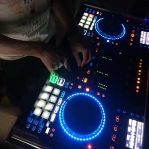 八少私人定制祝你生日快乐越来越帅