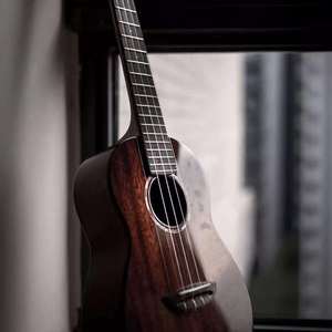 一直很安静(指弹）