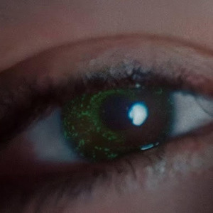 bak dünümde vardın yarınımda yoksun