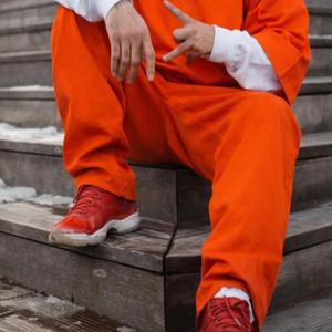 Como pan caliente (feat. Bolado 821)