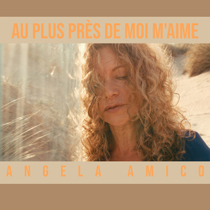 Au plus près de moi m'AIME