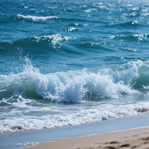 海浪拍岸心如潮