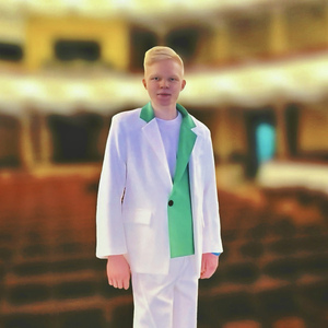 Тый палет, йолташем