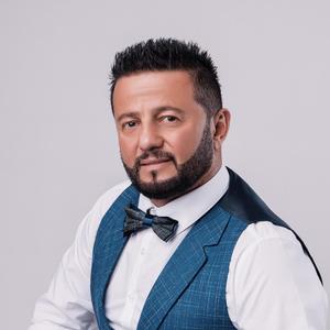 Xhaketa e re