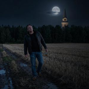 Juhlija (feat. J-P Koskela)