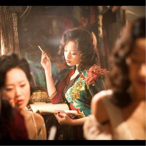 秦淮景（翻自 徐惠芬）