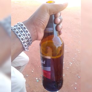 Motho Waka Wa Madi (Bjala)