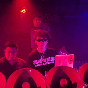 姜仁博天下无敌