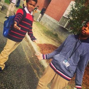 Black Phone (feat. la black)