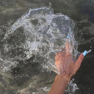 Barton - Running Up That Hill（垃圾堆电鳗 remix）