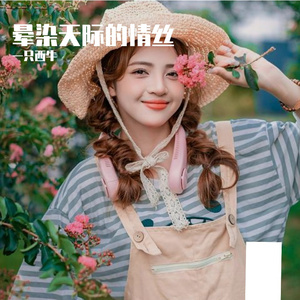 月光下的古老遗迹与少年