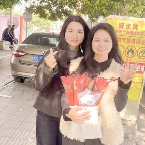 我一个人的宇宙星光 取自你眼底