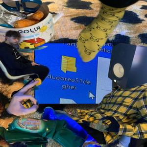 tE lo ricordi queL BARBIERE? ahah si lei