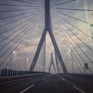 我不喜欢这里，我只是喜欢你.mp3