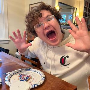 RAMEN (feat. Sweezy)