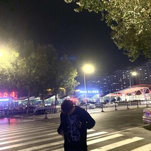 男孩（翻自 施博）