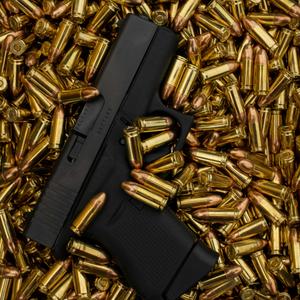 CON LA GLOCK (feat. BabyGlock)