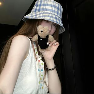 岁月不能重来往事只能回味