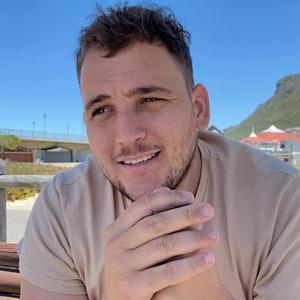 Apwoyo (feat. Atubs)