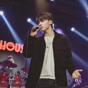 机场（Live）（翻自 薛岳）