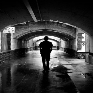 অনুরোধ করি যুবক