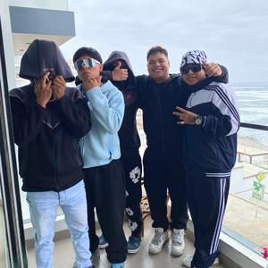 BANDOLEROS