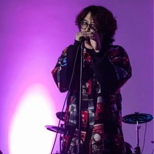 熙熙攘攘人间路-伴奏