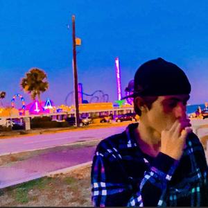 Status (feat. LuhJay)