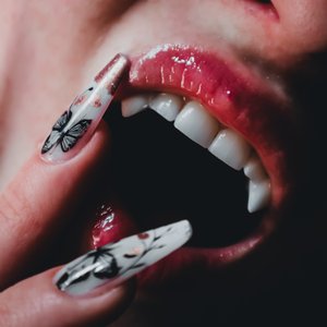 Vampire Girl (Sped Up)